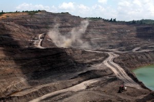 Harga Batu Bara Acuan Makin Merosot