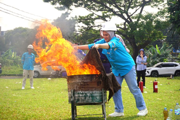 Pelatihan Damkar SOWLP 2